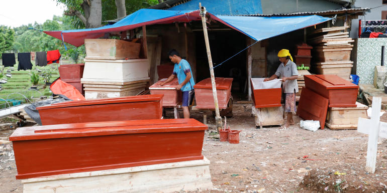 indonesian-coffin-deathcareindustry